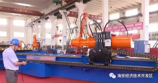 中航重工:創(chuàng)新研發(fā)、航空結(jié)構(gòu)件重大突破 中航重工:創(chuàng)新研發(fā)、航空結(jié)構(gòu)件重大突破